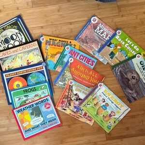 Gail Gibbons & let’s read and find out series - lot 13 books